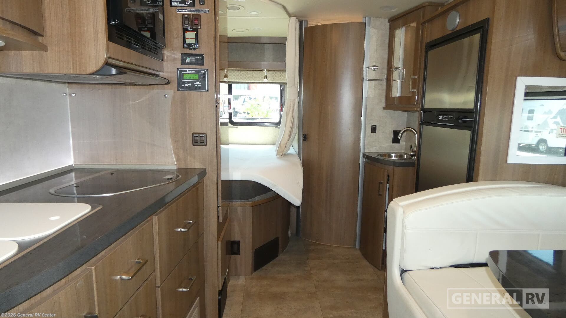 2014 Winnebago View 24J - Used Class C For Sale by General RV Center in South Weber, Utah