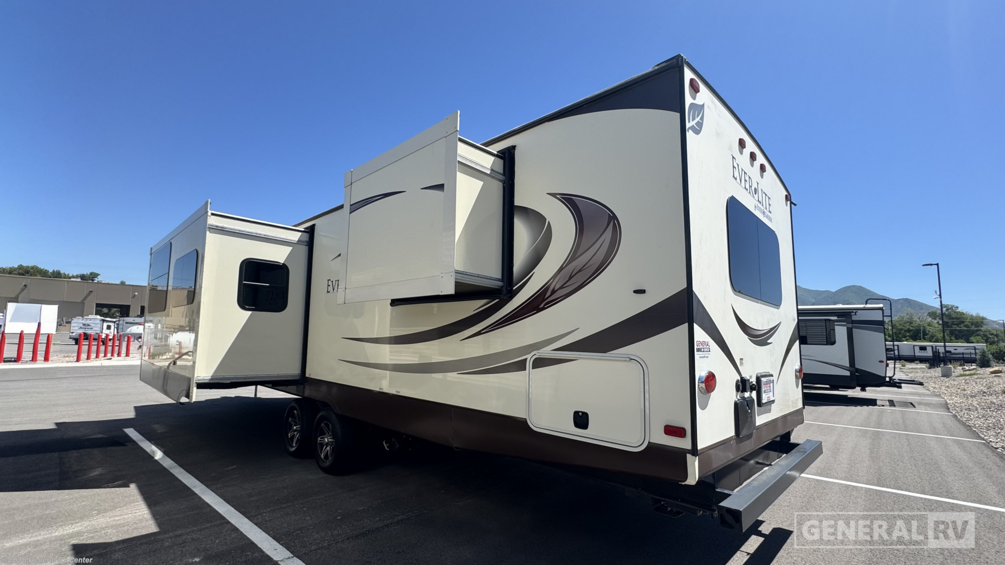 2016 275FLS by EverLite from General RV Center in South Weber, Utah