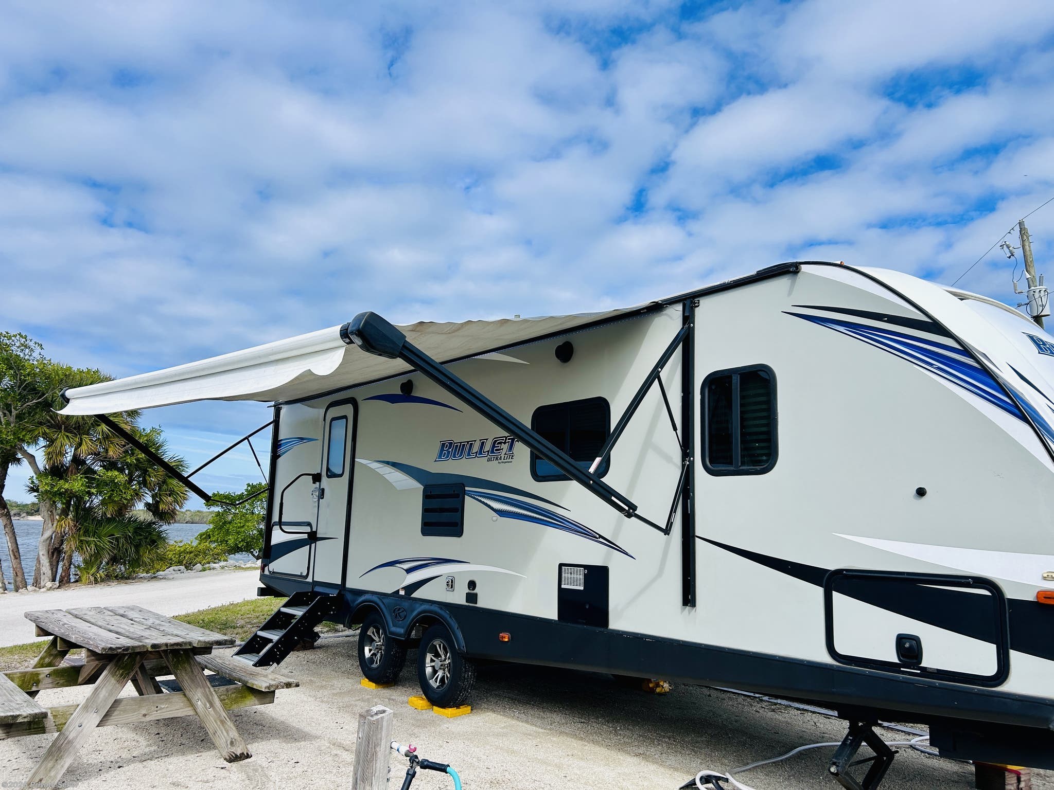 2020 Keystone Bullet 261 RBS - Used Travel Trailer For Sale by For Sale By Owner in Port St Lucie, Florida