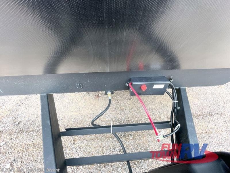 New 2025 CrossRoads Sunset Trail SS331BH available in Bryant, Arkansas