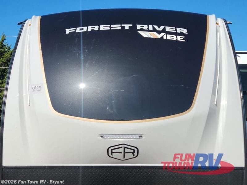 2025 Forest River Vibe 3400XL - New Travel Trailer For Sale by Fun Town RV - Bryant in Bryant, Arkansas