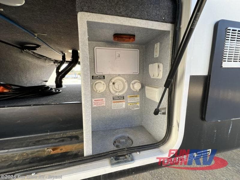 2017 Heartland Sundance 289TS - Used Fifth Wheel For Sale by Fun Town RV - Bryant in Bryant, Arkansas