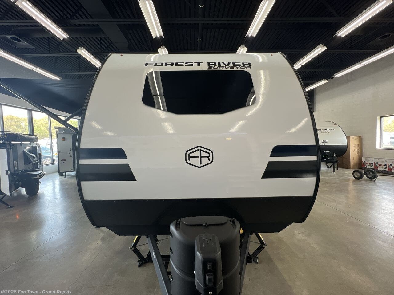 2025 Surveyor Legend 19MDBLE by Forest River from Fun Town - Grand Rapids in Rockford, Michigan