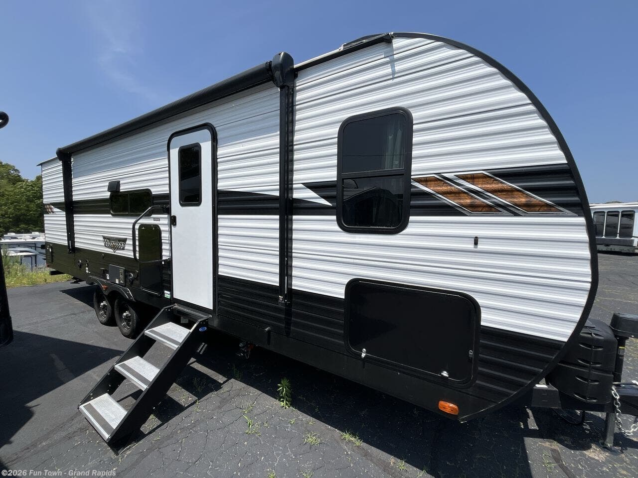 Used 2024 Forest River Wildwood 28DBUD available in Rockford, Michigan