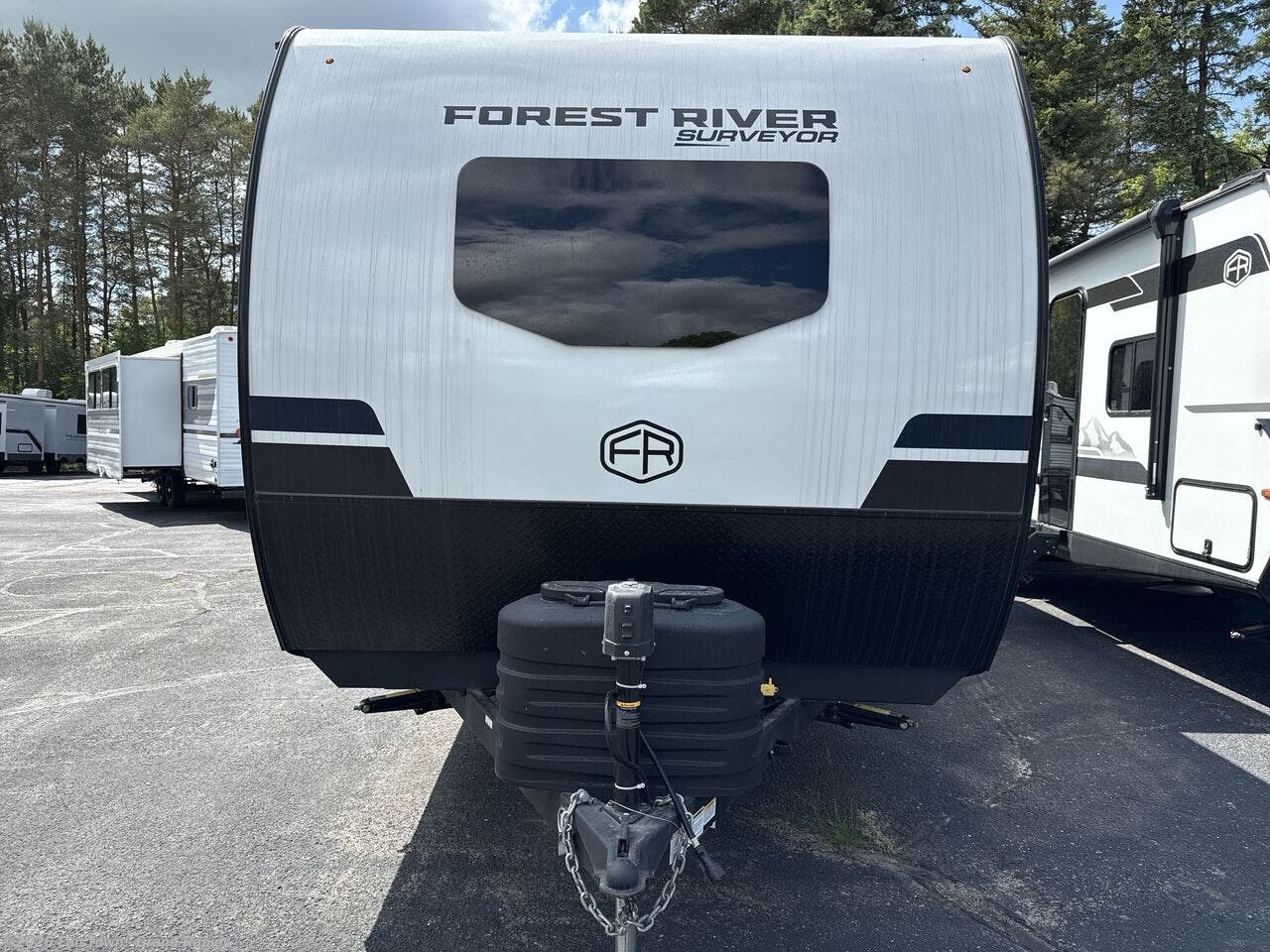 2025 Surveyor Legend 265RBLE by Forest River from Fun Town - Grand Rapids in Rockford, Michigan