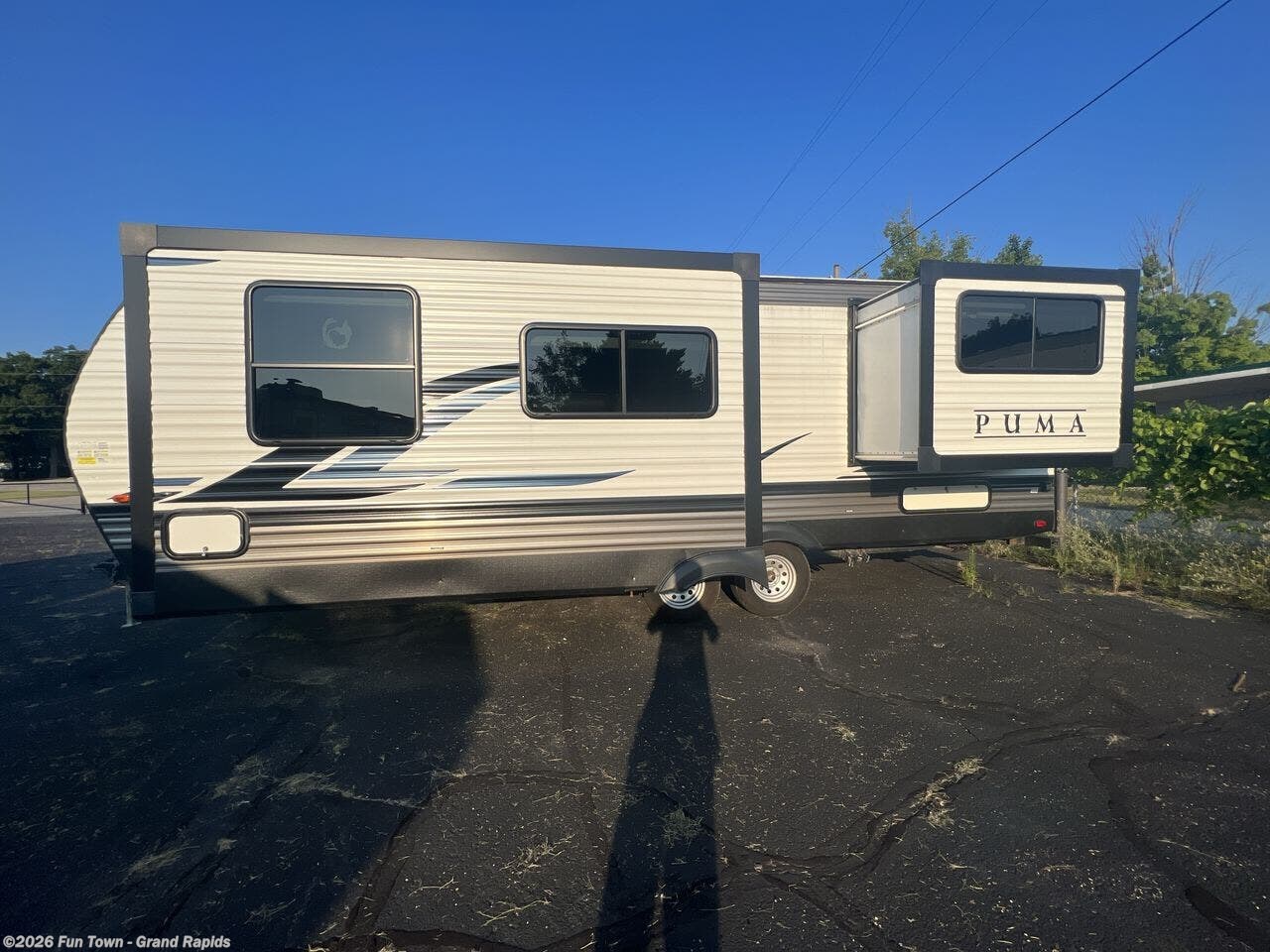 Used 2022 Palomino Puma 26FKDS available in Rockford, Michigan