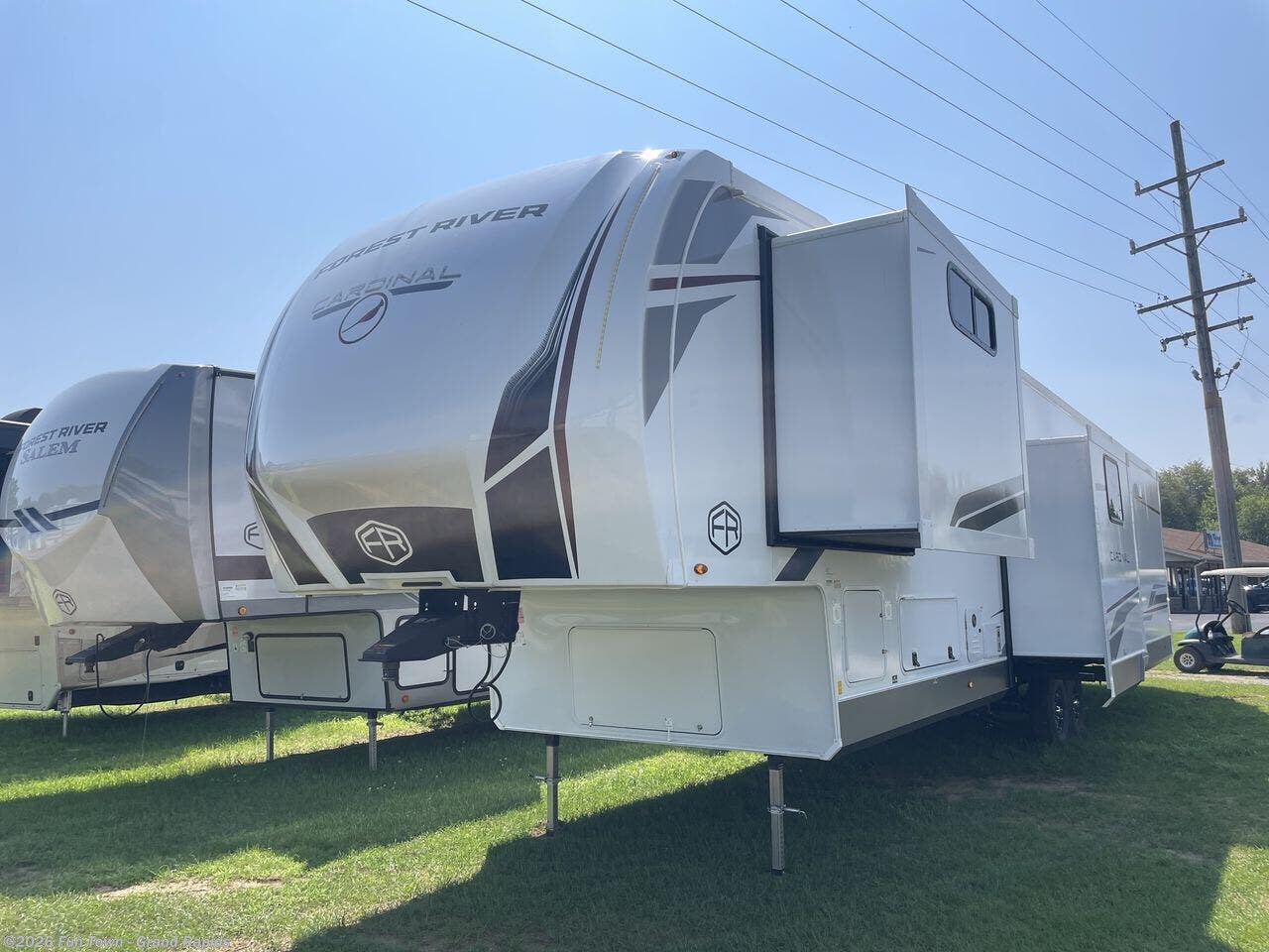 2026 Cardinal 36MB by Forest River from Fun Town - Grand Rapids in Rockford, Michigan