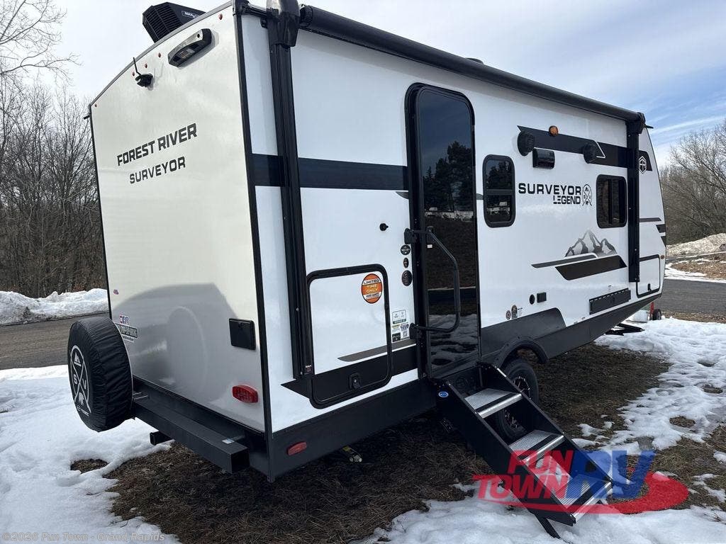2026 Surveyor Legend 19RBLE by Forest River from Fun Town - Grand Rapids in Rockford, Michigan