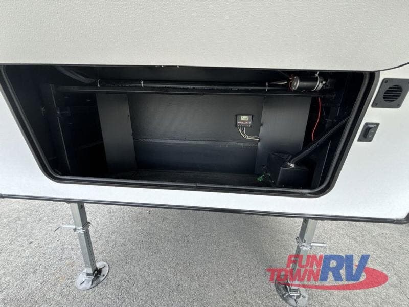 2026 Coachmen Chaparral 375BAF - New Fifth Wheel For Sale by Fun Town RV - Little Rock in Little Rock, Arkansas