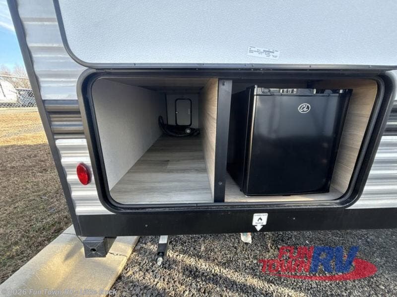 2025 Keystone Coleman M-27B - Used Travel Trailer For Sale by Fun Town RV - Little Rock in Little Rock, Arkansas