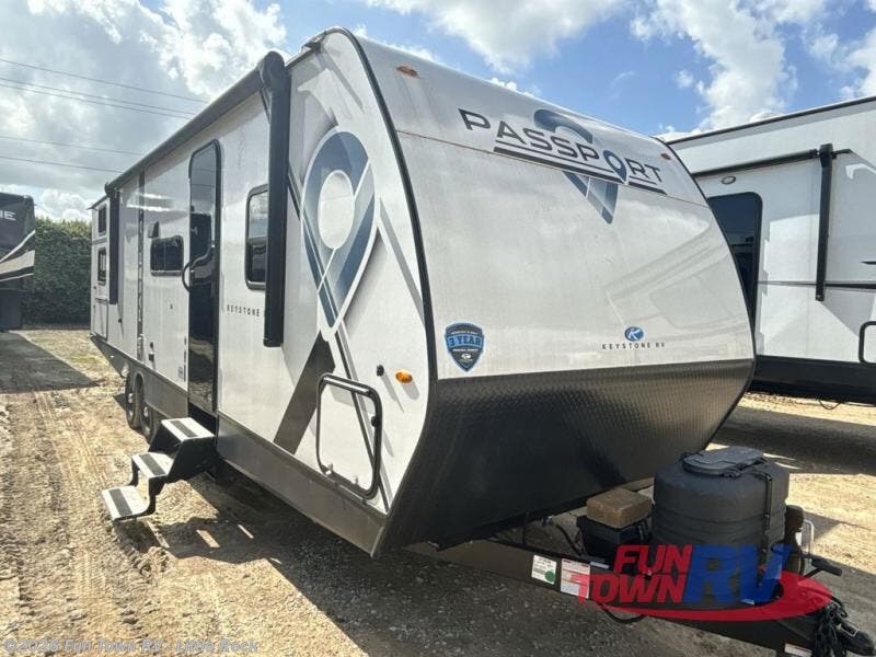 2024 Keystone Passport SL 284QB - Used Travel Trailer For Sale by Fun Town RV - Little Rock in Little Rock, Arkansas