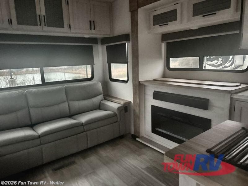 2023 Crusader 382MBH by Prime Time from Fun Town RV - Waller in Waller, Texas