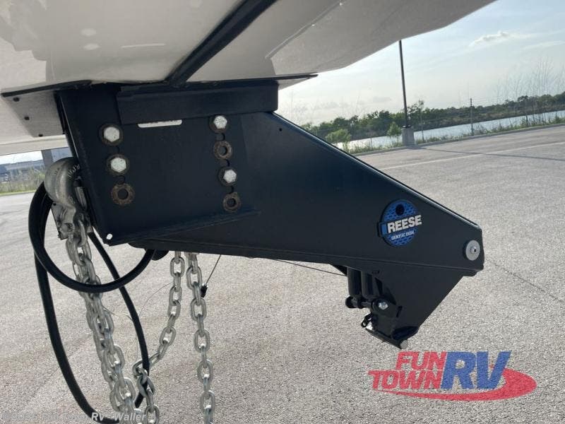 2023 Cardinal Red 28BH by Forest River from Fun Town RV - Waller in Waller, Texas