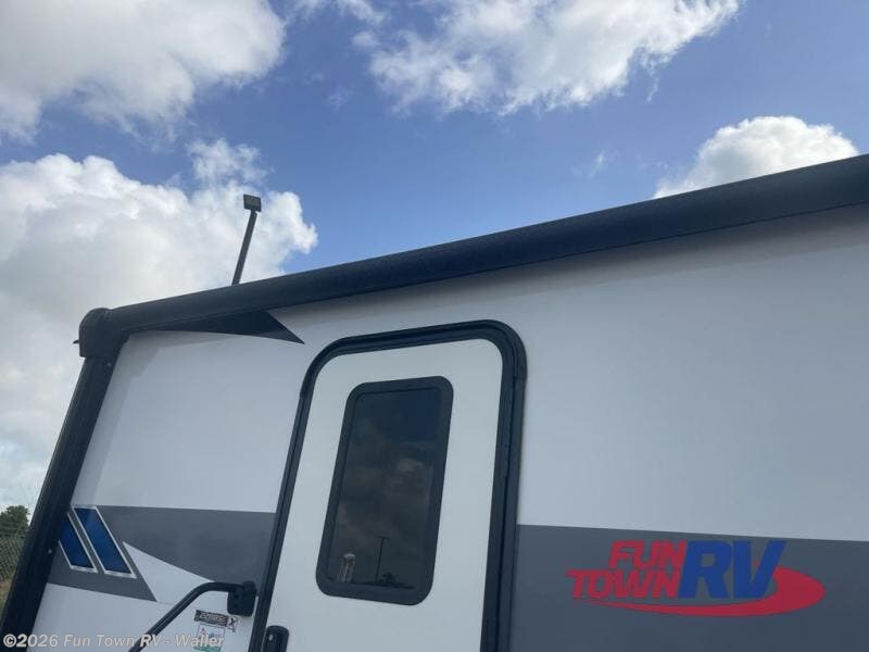2023 Forest River Salem 22RBSX - Used Travel Trailer For Sale by Fun Town RV - Waller in Waller, Texas