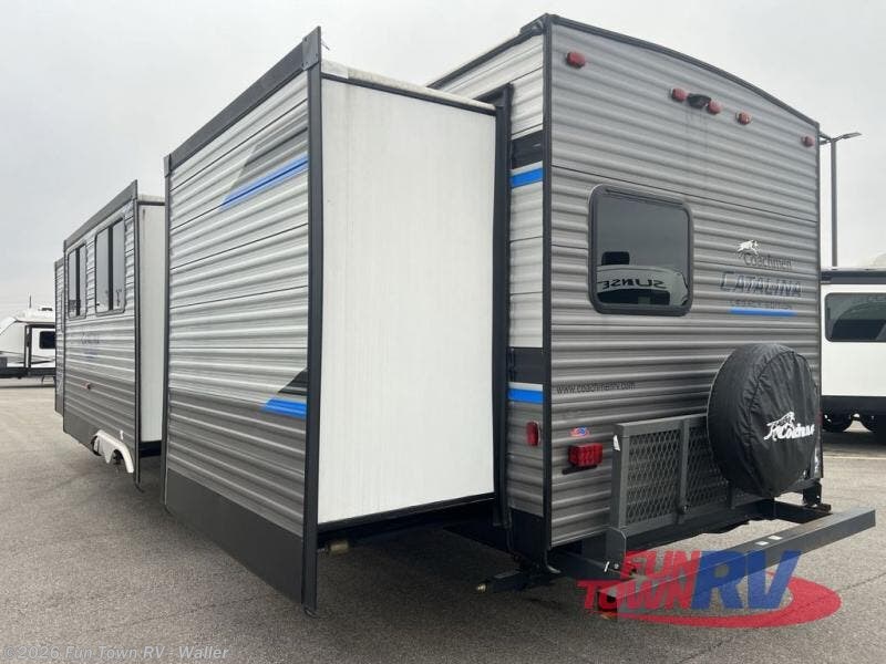 Used 2022 Coachmen Catalina 343BHTS available in Waller, Texas