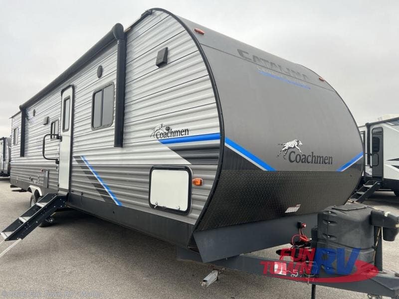 2022 Coachmen Catalina 343BHTS - Used Travel Trailer For Sale by Fun Town RV - Waller in Waller, Texas