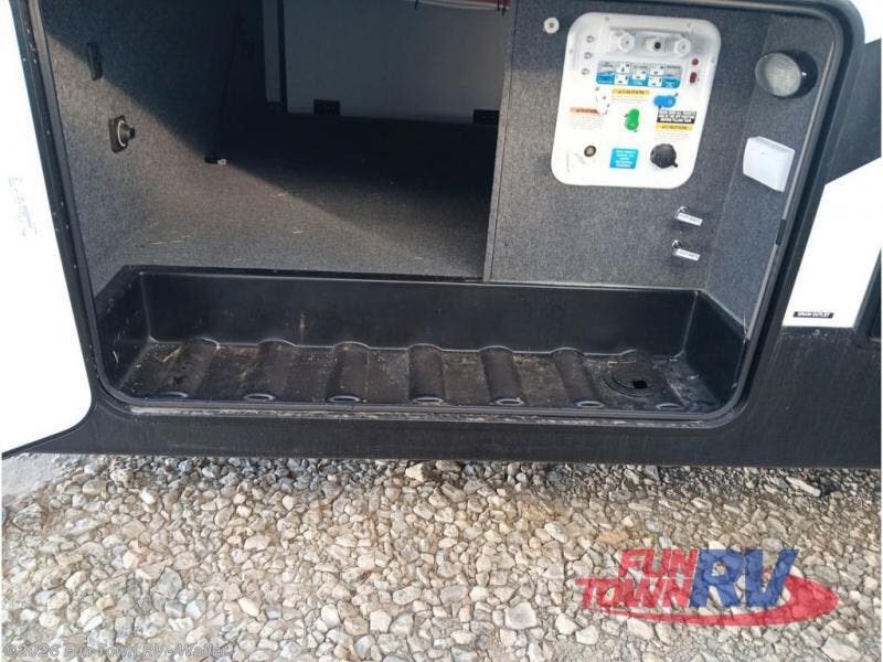 Used 2024 Coachmen Chaparral 373MBRB available in Waller, Texas