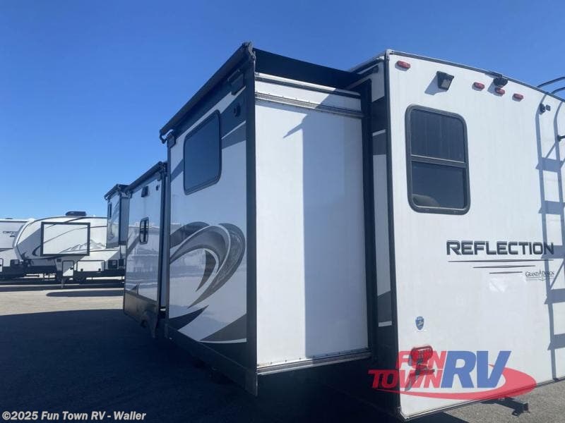 Used 2022 Grand Design Reflection 311BHS available in Waller, Texas