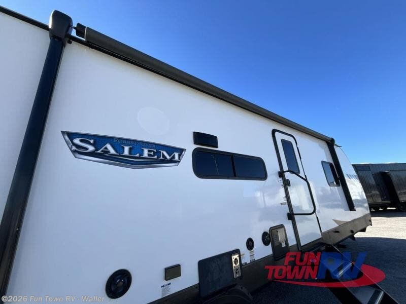 Used 2023 Forest River Salem 33TSX available in Waller, Texas