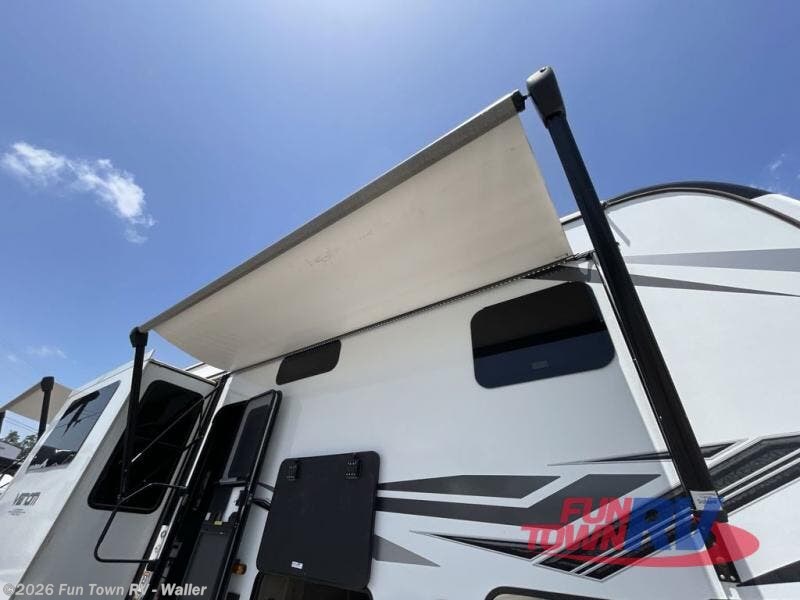 Used 2023 K-Z Venom V-Series V3313TK available in Waller, Texas