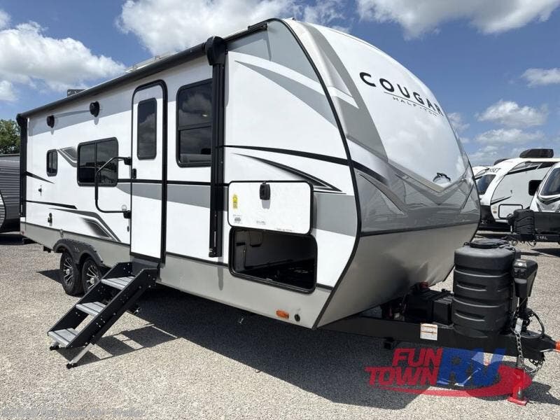 2023 Keystone Cougar Half-Ton 23MLS - Used Travel Trailer For Sale by Fun Town RV - Waller in Waller, Texas