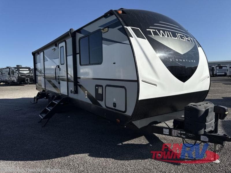 2021 Cruiser RV Twilight 2840 - Used Travel Trailer For Sale by Fun Town RV - Waller in Waller, Texas