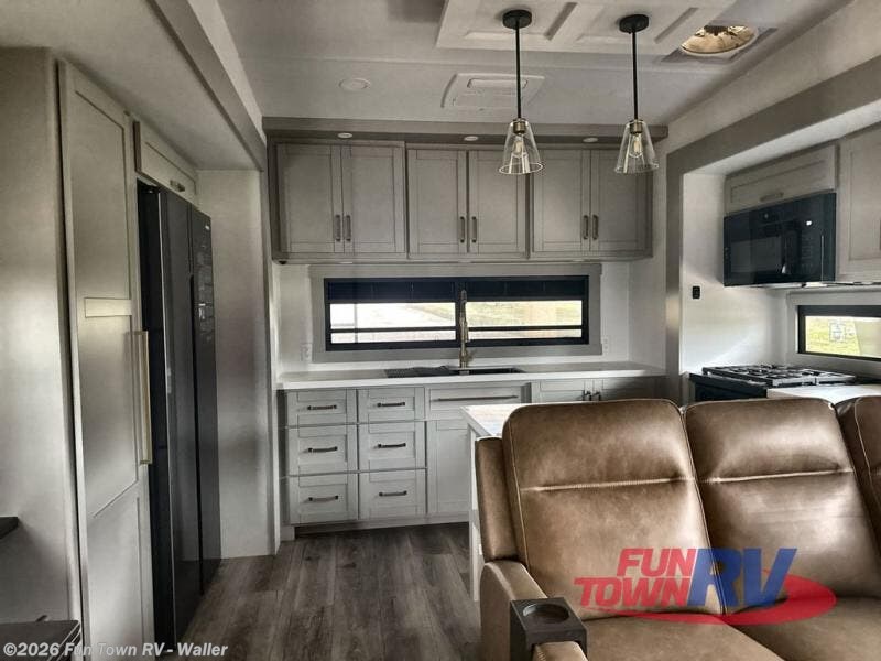 2026 Brinkley RV Model Z 3200 - New Fifth Wheel For Sale by Fun Town RV - Waller in Waller, Texas