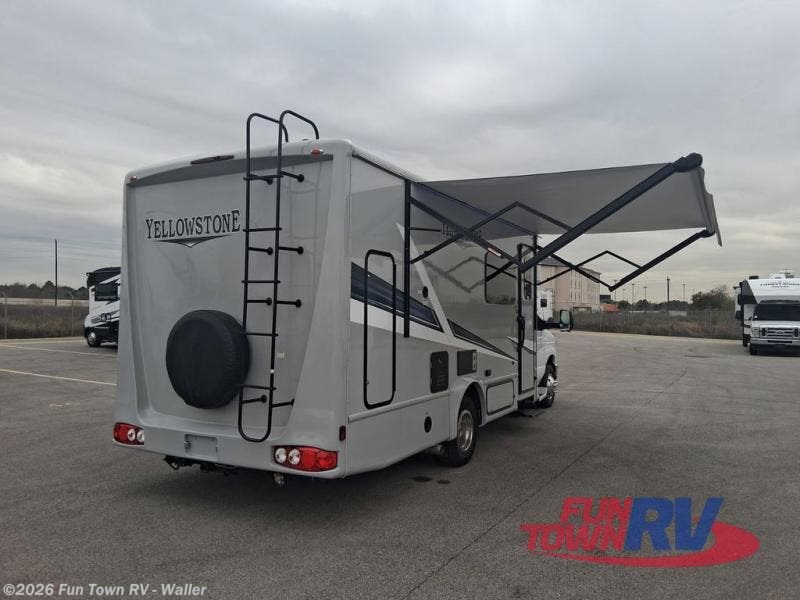 New 2026 Gulf Stream Yellowstone Y5240 available in Waller, Texas