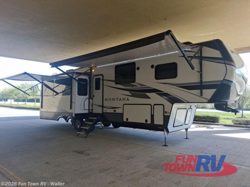 2021 Keystone Montana 3231CK - Used Fifth Wheel For Sale by Fun Town RV - Waller in Waller, Texas