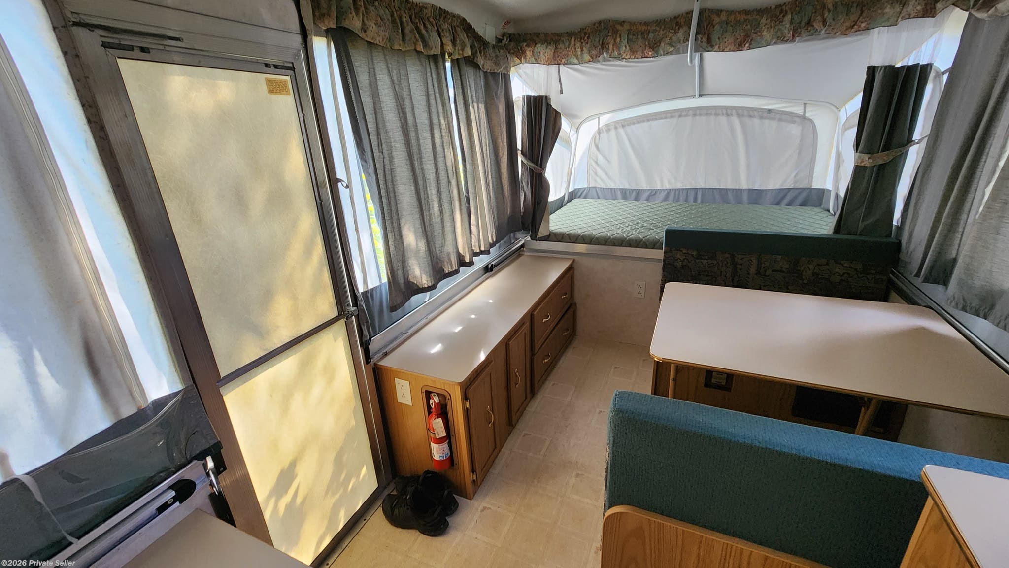 1999 Fleetwood Santa Fe - Used Popup For Sale by For Sale By Owner in Glendale, Wisconsin features Awning, Refrigerator, Furnace, Stove, Refrigerator (12V)