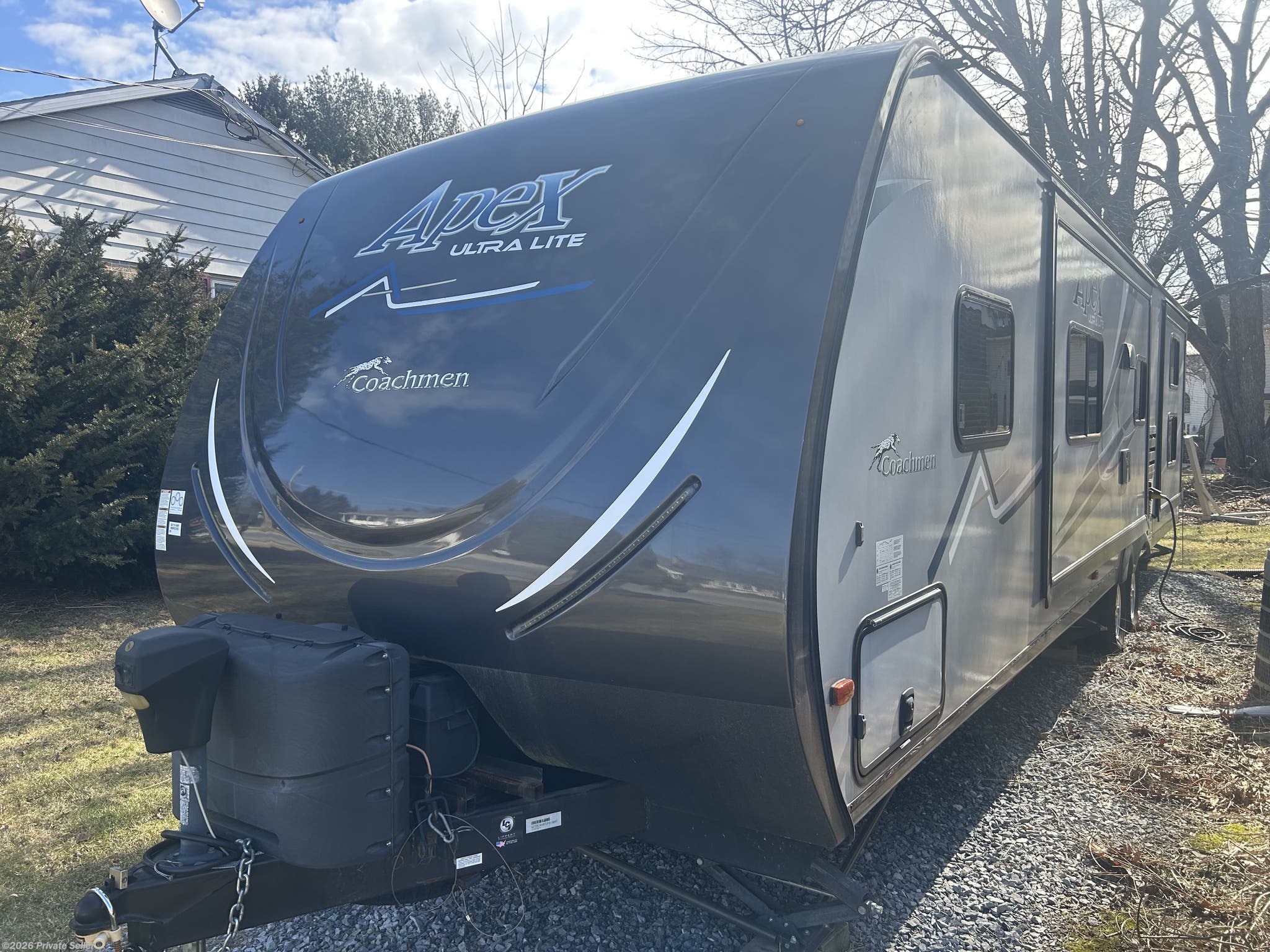 2018 Coachmen Apex 300 BHS - Used Travel Trailer For Sale by For Sale By Owner in Palmyra, Pennsylvania features Power Awning, Azdel Composite Panels, Black Tank Flush, Screen Door, Stabilizer Jacks
