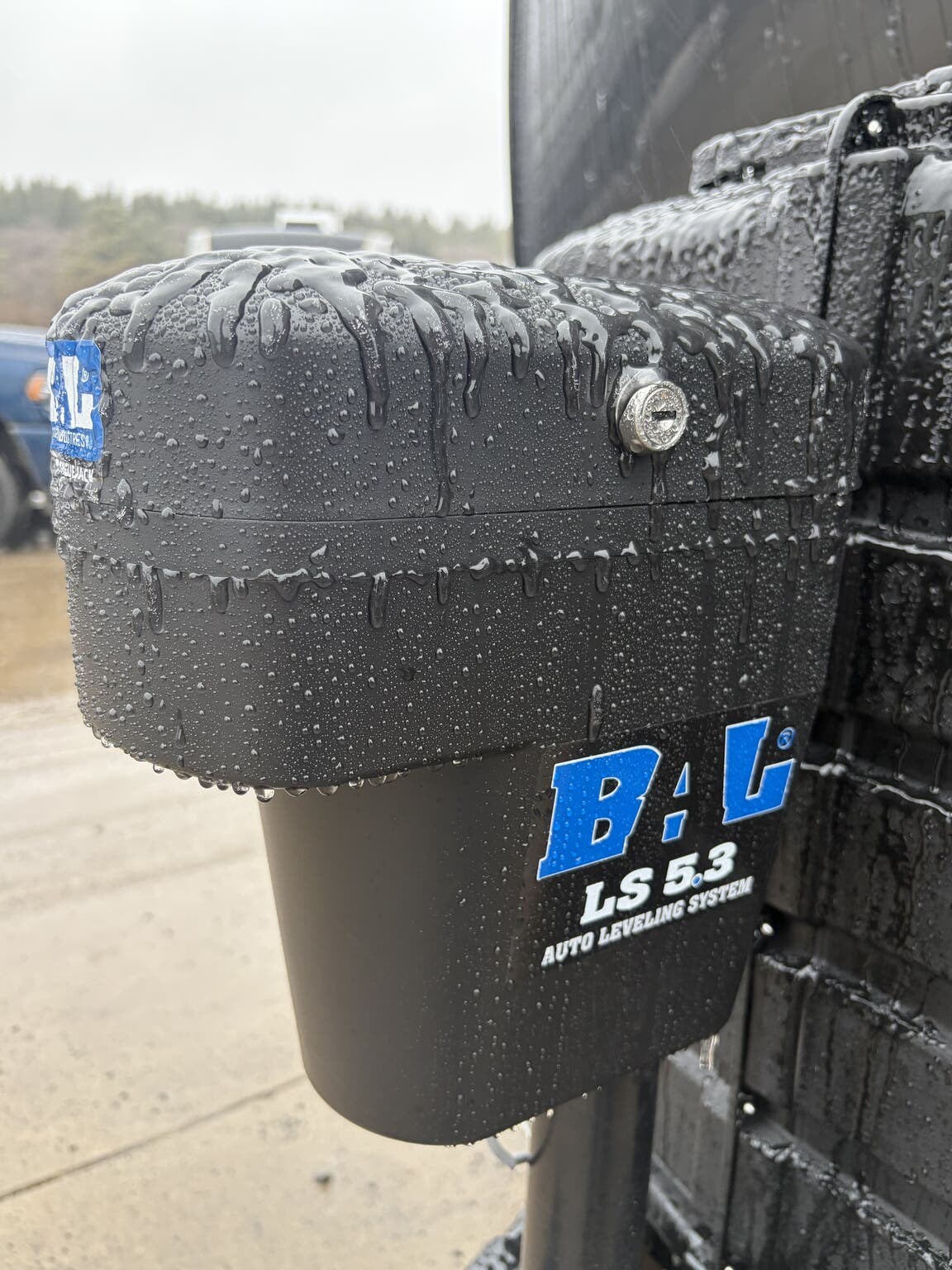 2026 Forest River Flagstaff Super Lite 29RLKS - New Travel Trailer For Sale by Hometown RV LLC in Brockway, Pennsylvania features Front Fiberglass Cap w/Window, Smoke Detector, Heated Water Tank, Fireplace, LED Lights