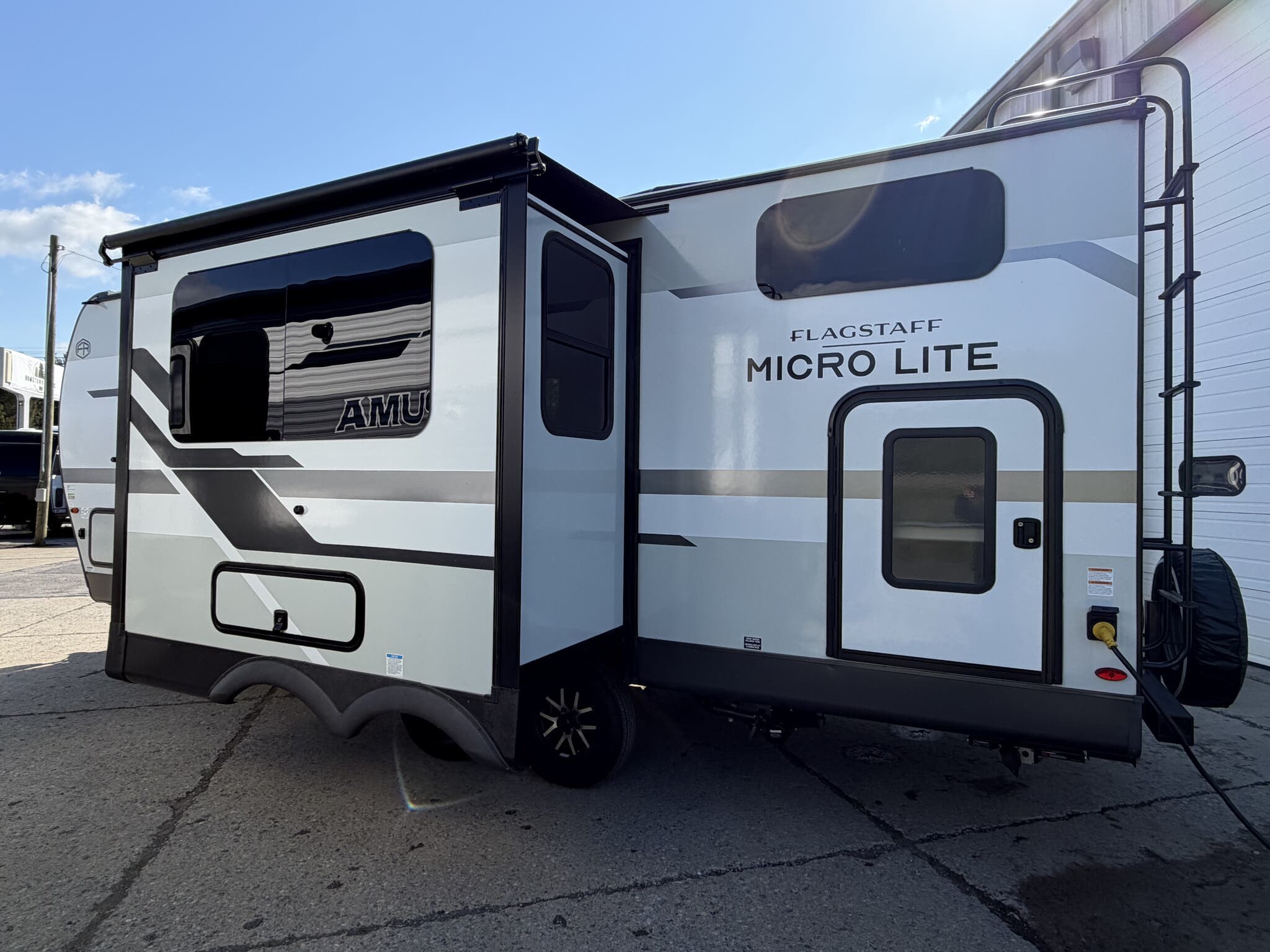 2026 Flagstaff Micro Lite 25DBH by Forest River from Hometown RV LLC in Brockway, Pennsylvania