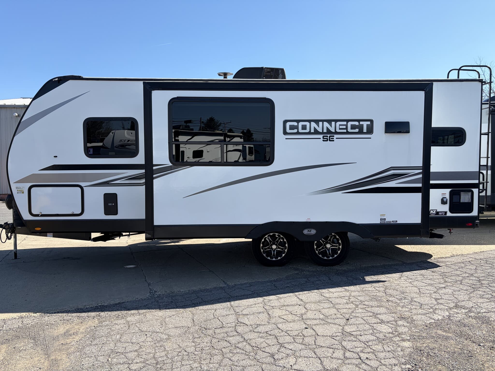 Used 2023 K-Z Connect SE 211MKSE available in Brockway, Pennsylvania