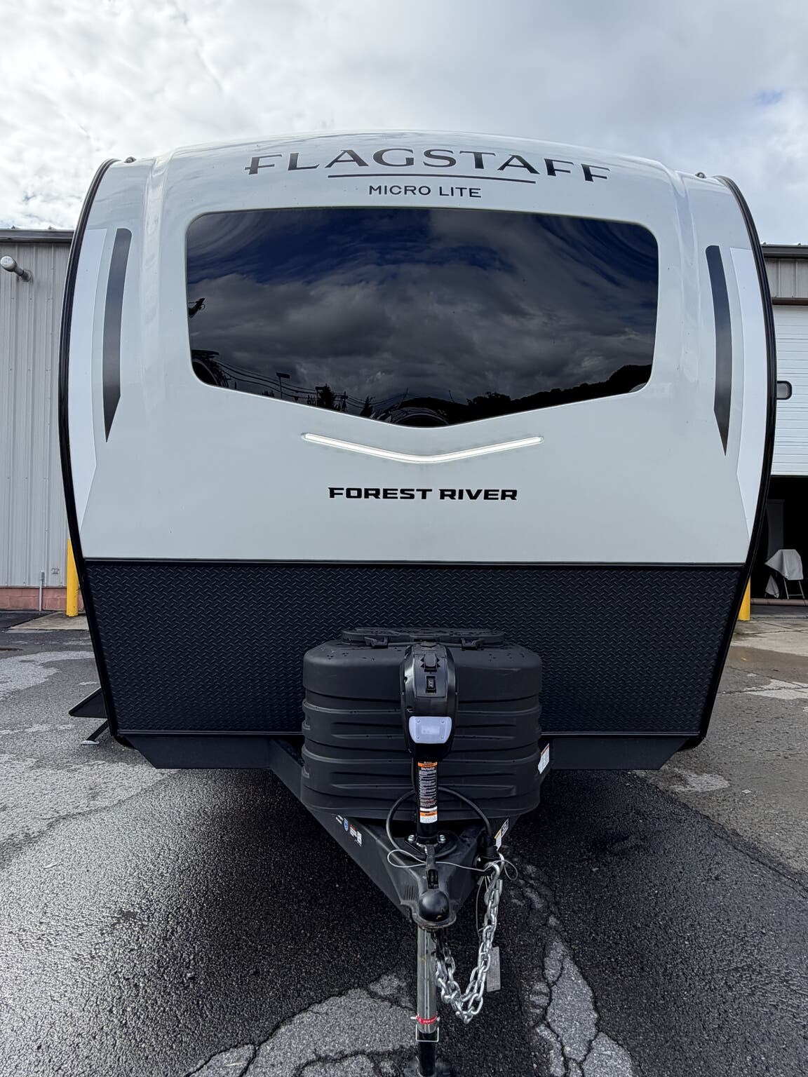 2027 Forest River Flagstaff Micro Lite 22LKS - New Travel Trailer For Sale by Hometown RV LLC in Brockway, Pennsylvania features Furnace, Oven, Solid Surface Countertops, Slam Latch Baggage Doors, Fire Extinguisher