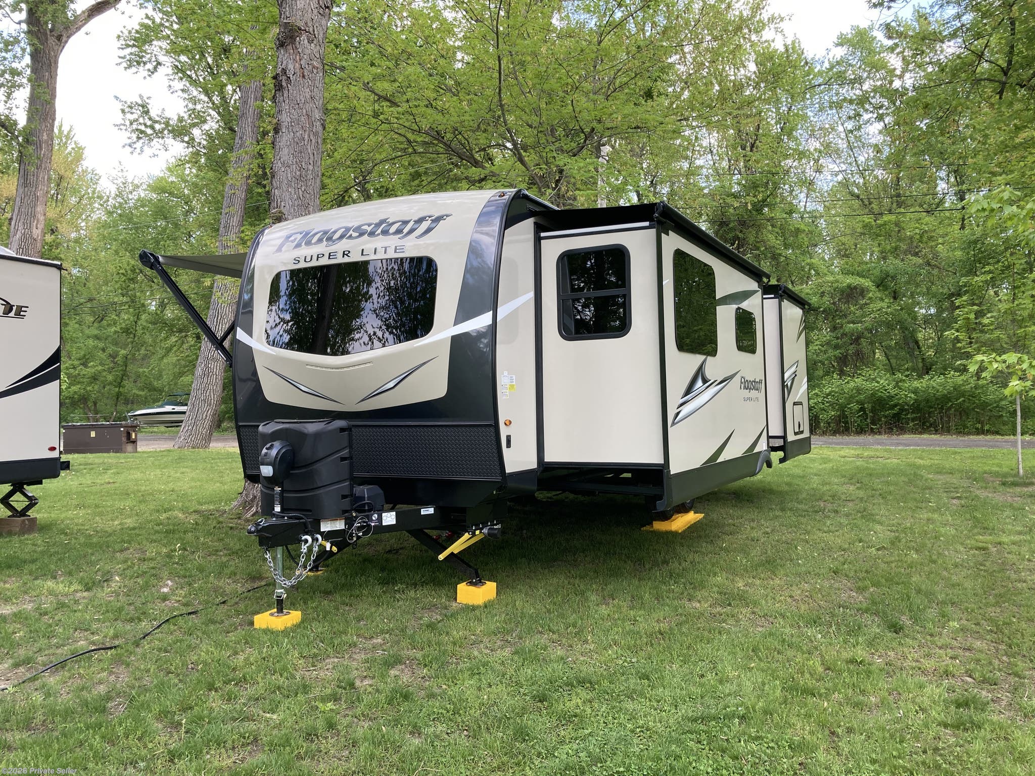 2021 Flagstaff Super Lite  26FKBS by Forest River from For Sale By Owner in AGAWAM, Massachusetts
