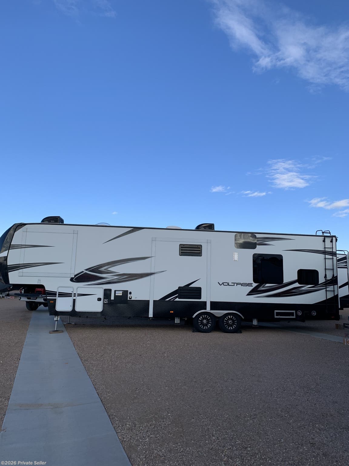 Used 2017 Dutchmen Voltage Dimensions  Length 39.25 ft. (471 in.) Width 8.5 f available in Windsor, Colorado