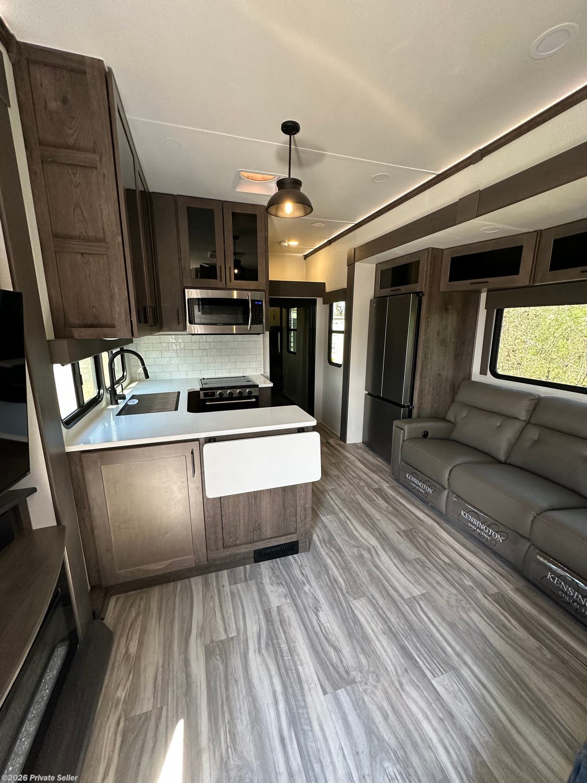 2023 Alliance RV Valor 40V13 (Toy Hauler) - Used Fifth Wheel For Sale by For Sale By Owner in Bryant, Arkansas