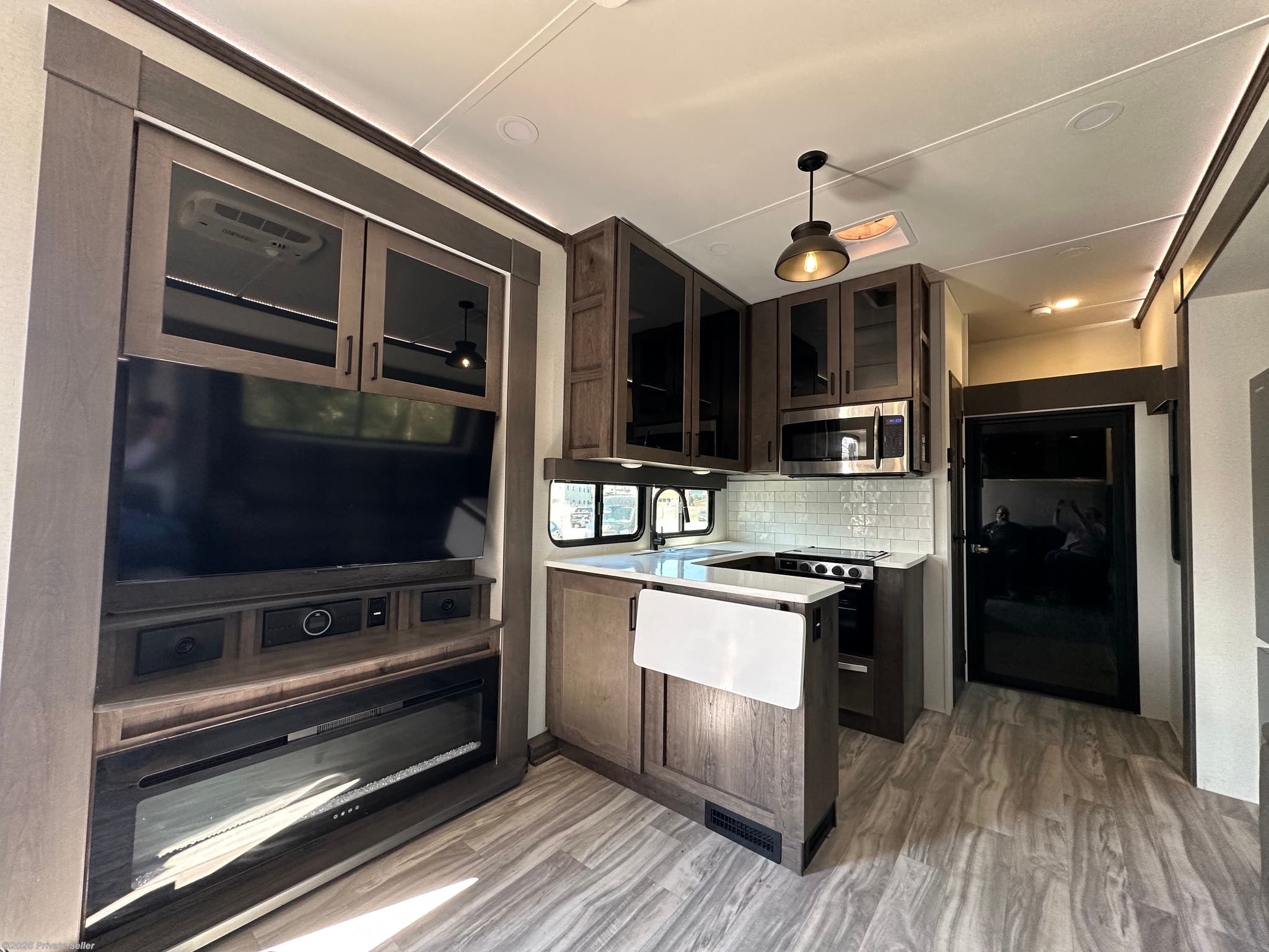 Used 2023 Alliance RV Valor 40V13 (Toy Hauler) available in Bryant, Arkansas