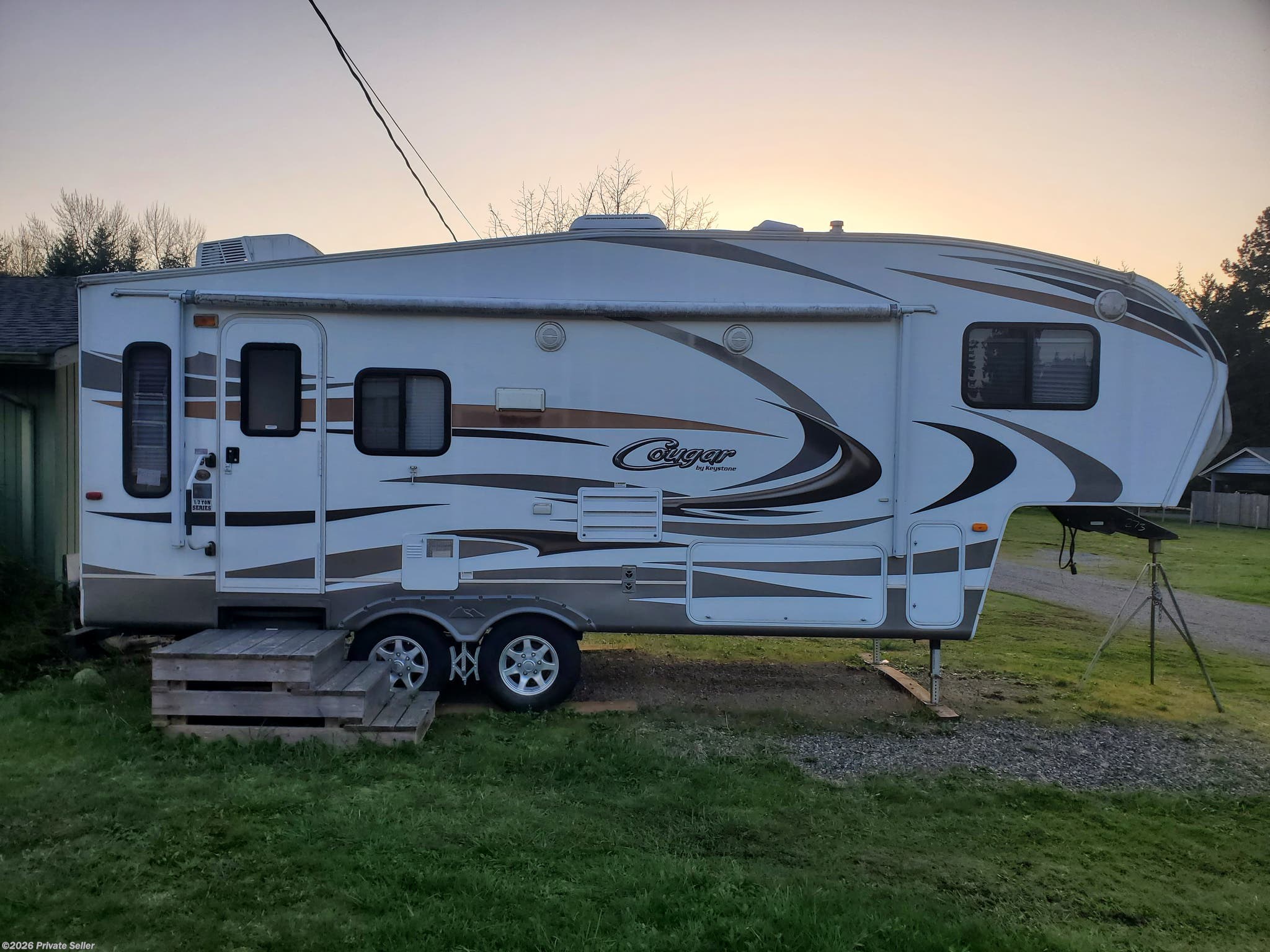 2011 Keystone Cougar CG244RLSWE12 - Used Travel Trailer For Sale by For Sale By Owner in Buckley, Washington