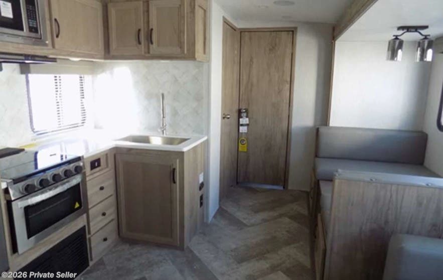 Used 2022 Palomino Solaire 320TSB available in Marion, Alabama