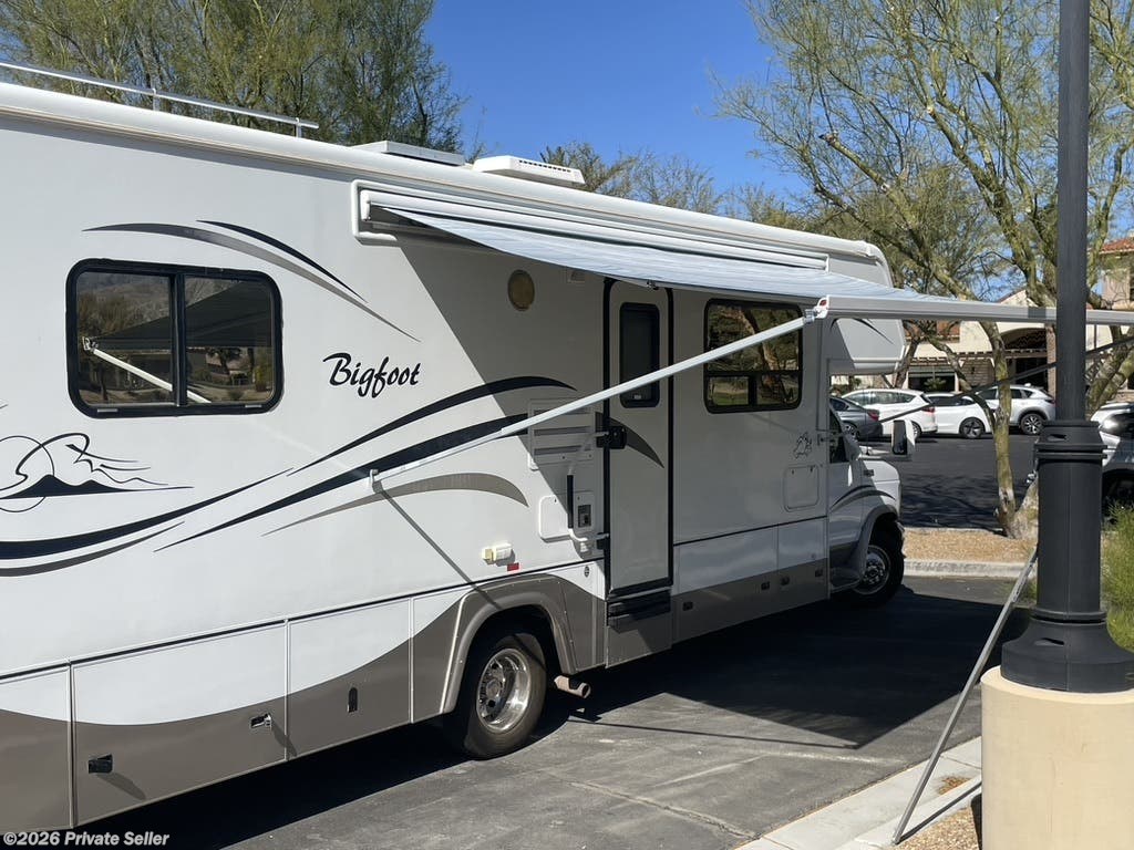 2004 Bigfoot - Used Class C For Sale by For Sale By Owner in INDIO, California features Queen Bed, Booth Dinette, Air Mattress, Solar Panel, Sewer Hose & Carrier