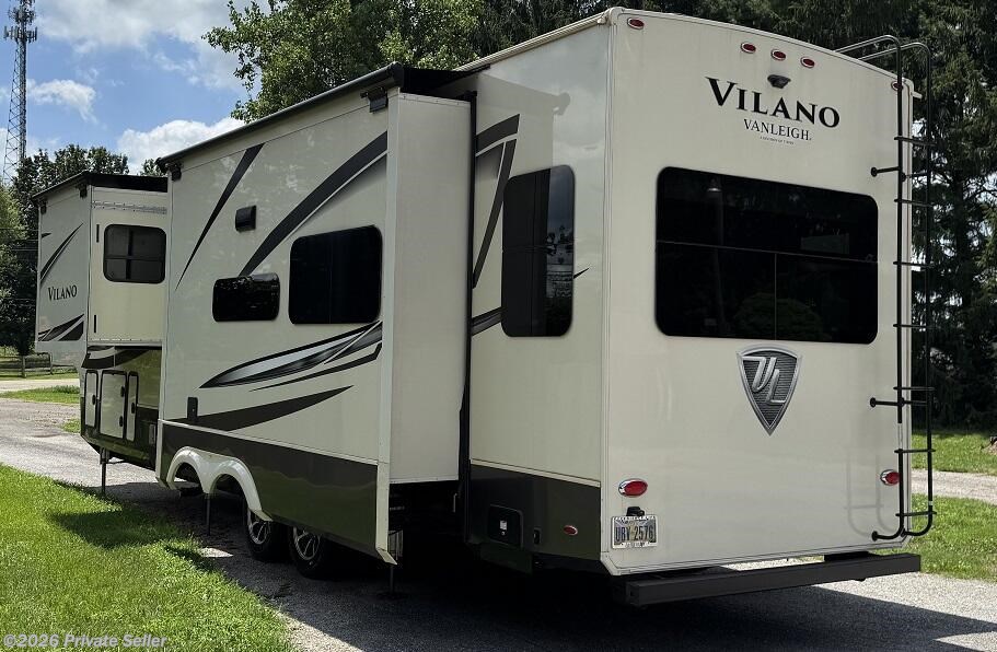 2022 Vanleigh Vilano 369FB - Used Fifth Wheel For Sale by For Sale By Owner in Centerburg, Ohio features Black Tank Flush, Diamond Shield Paint Protection Film, Solar Panel, Water Heater, Pass Thru Storage