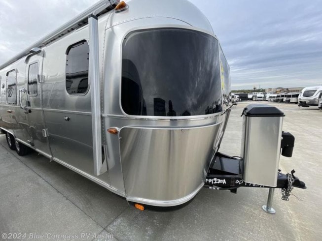 Used 2020 Airstream Classic 33FB available in Buda, Texas