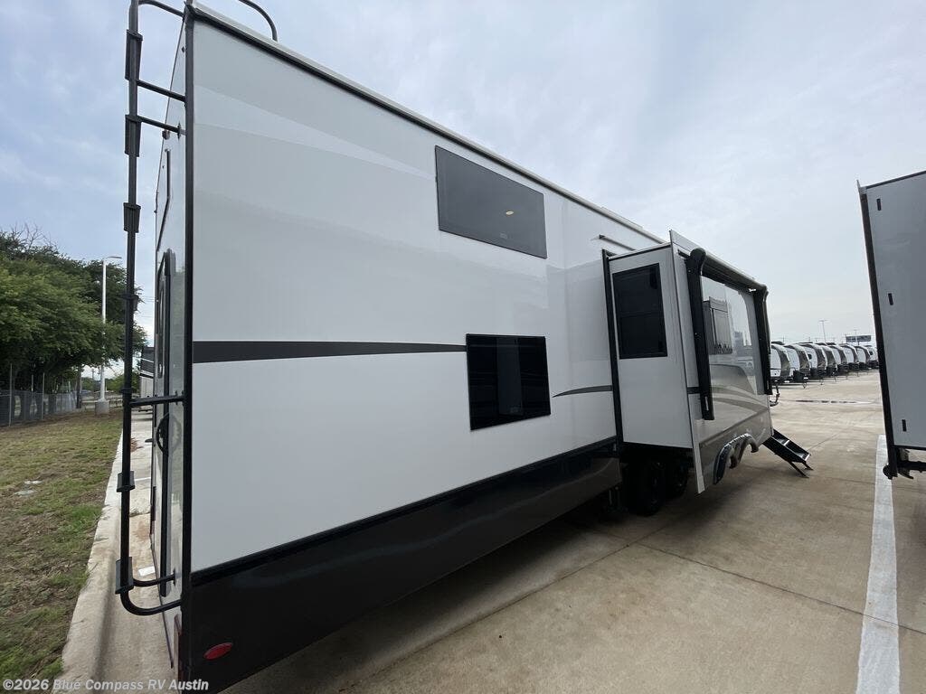2025 Montana 3915TB by Keystone from Blue Compass RV Austin in Buda, Texas