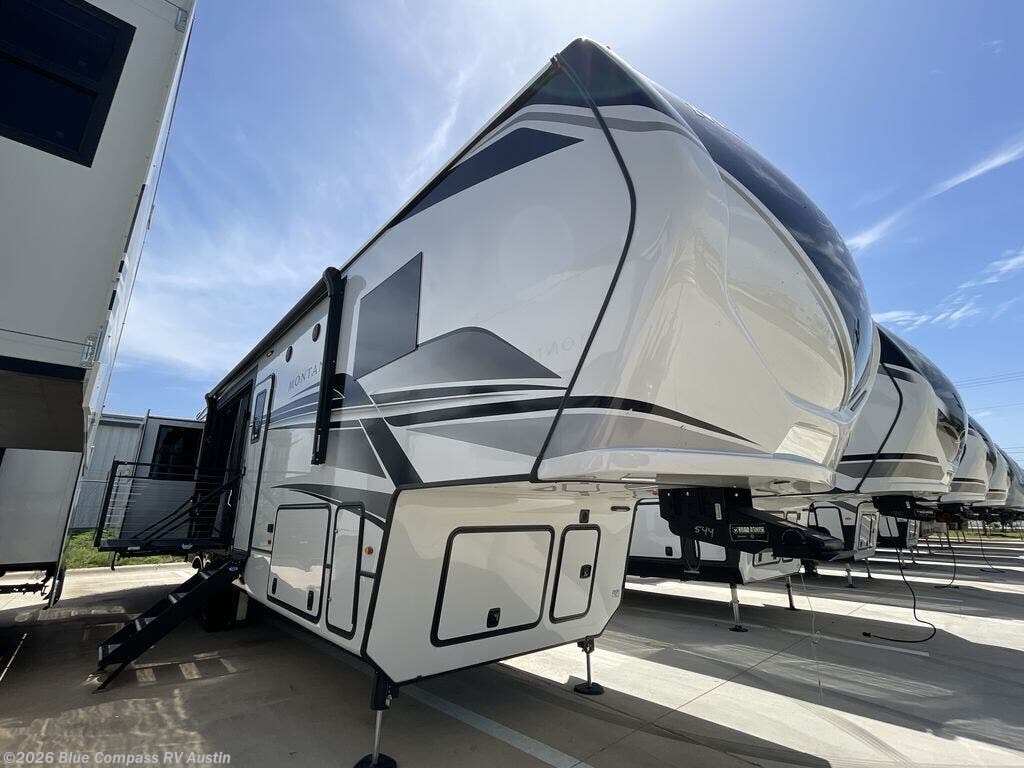New 2025 Keystone Montana 3532SP available in Buda, Texas