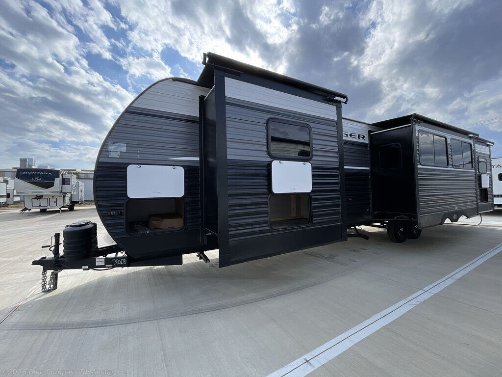 New 2026 CrossRoads Zinger 390DB available in Buda, Texas