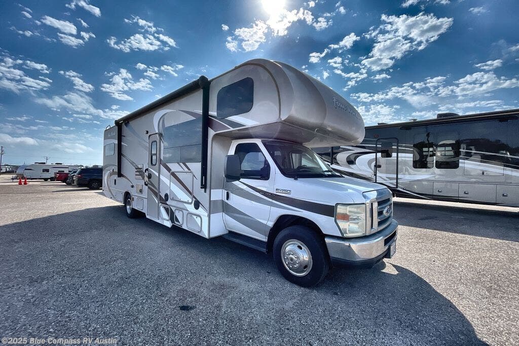 2016 Four Winds 31E Bunkhouse by Thor Motor Coach from Blue Compass RV Austin in Buda, Texas
