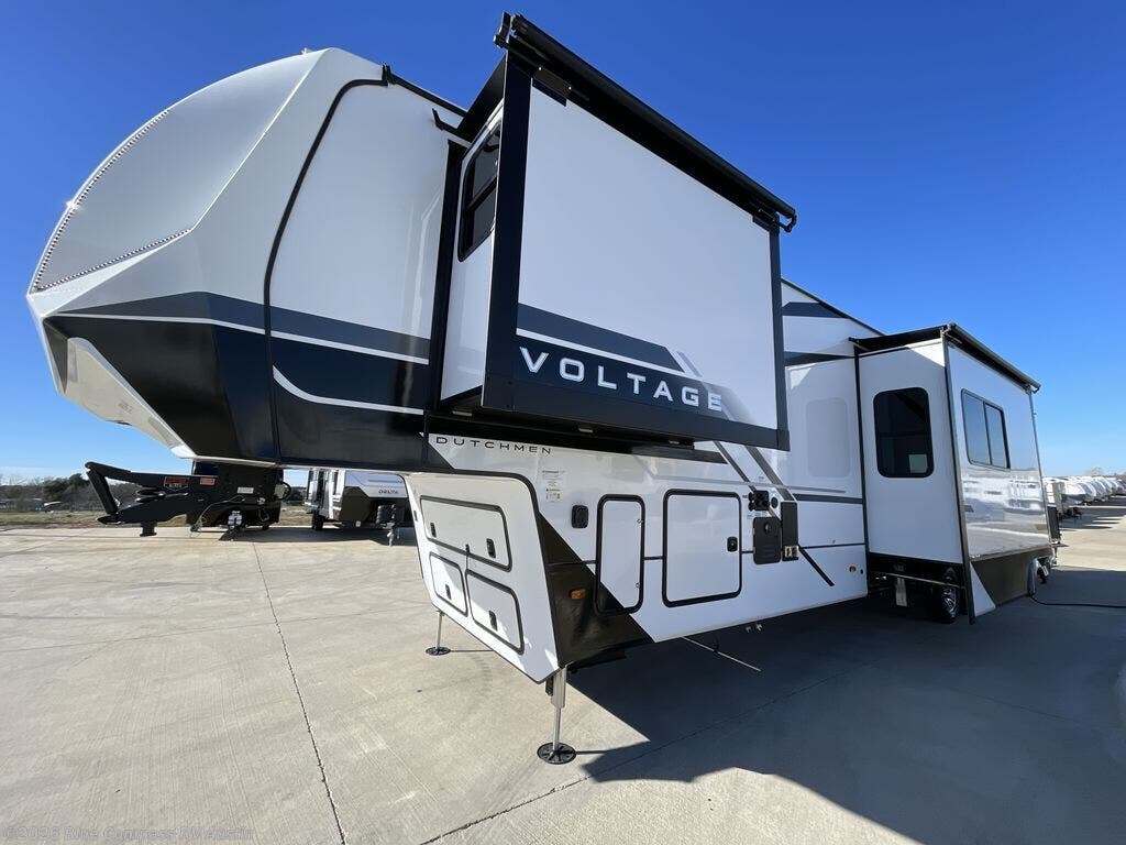 New 2026 Dutchmen Voltage V-Series 4250 available in Buda, Texas