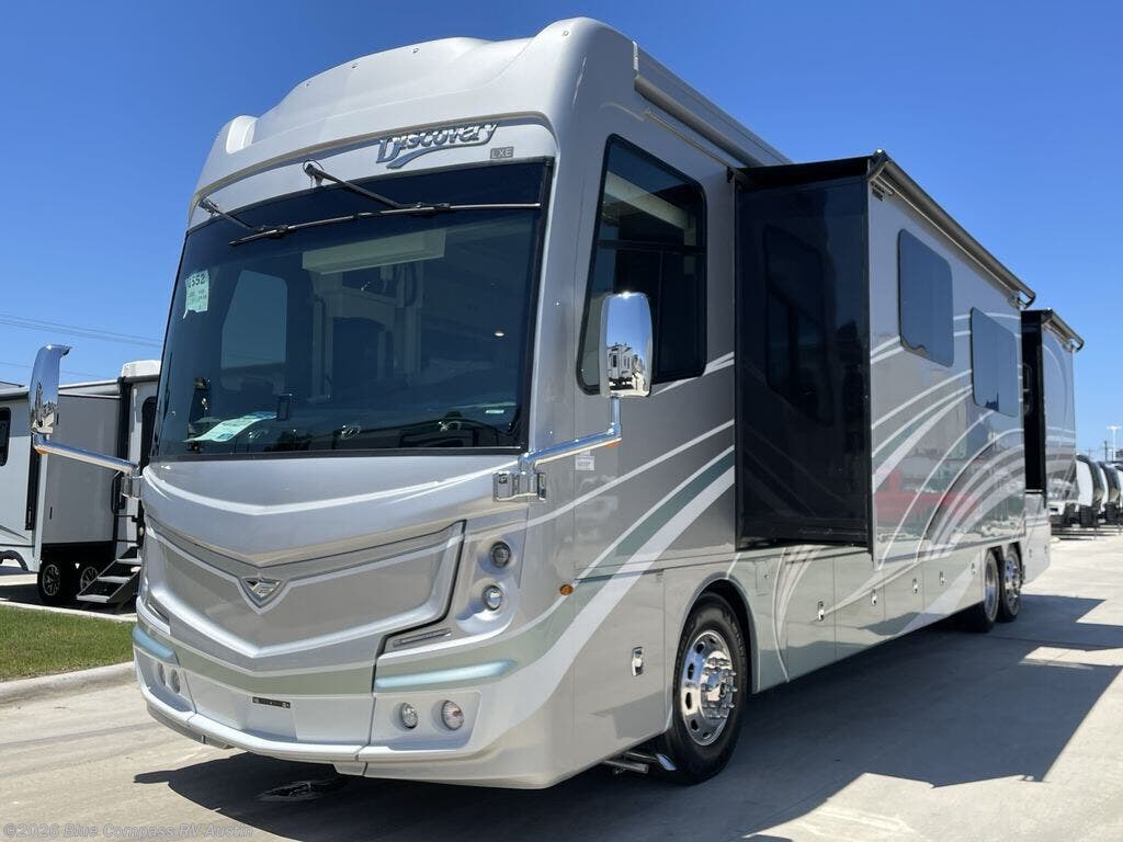 2026 Fleetwood Discovery LXE 44B - New Class A For Sale by Blue Compass RV Austin in Buda, Texas